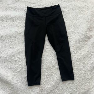 Patagonia Women’s Cropped Leggings Black Size Medium Gym Workout Athletic